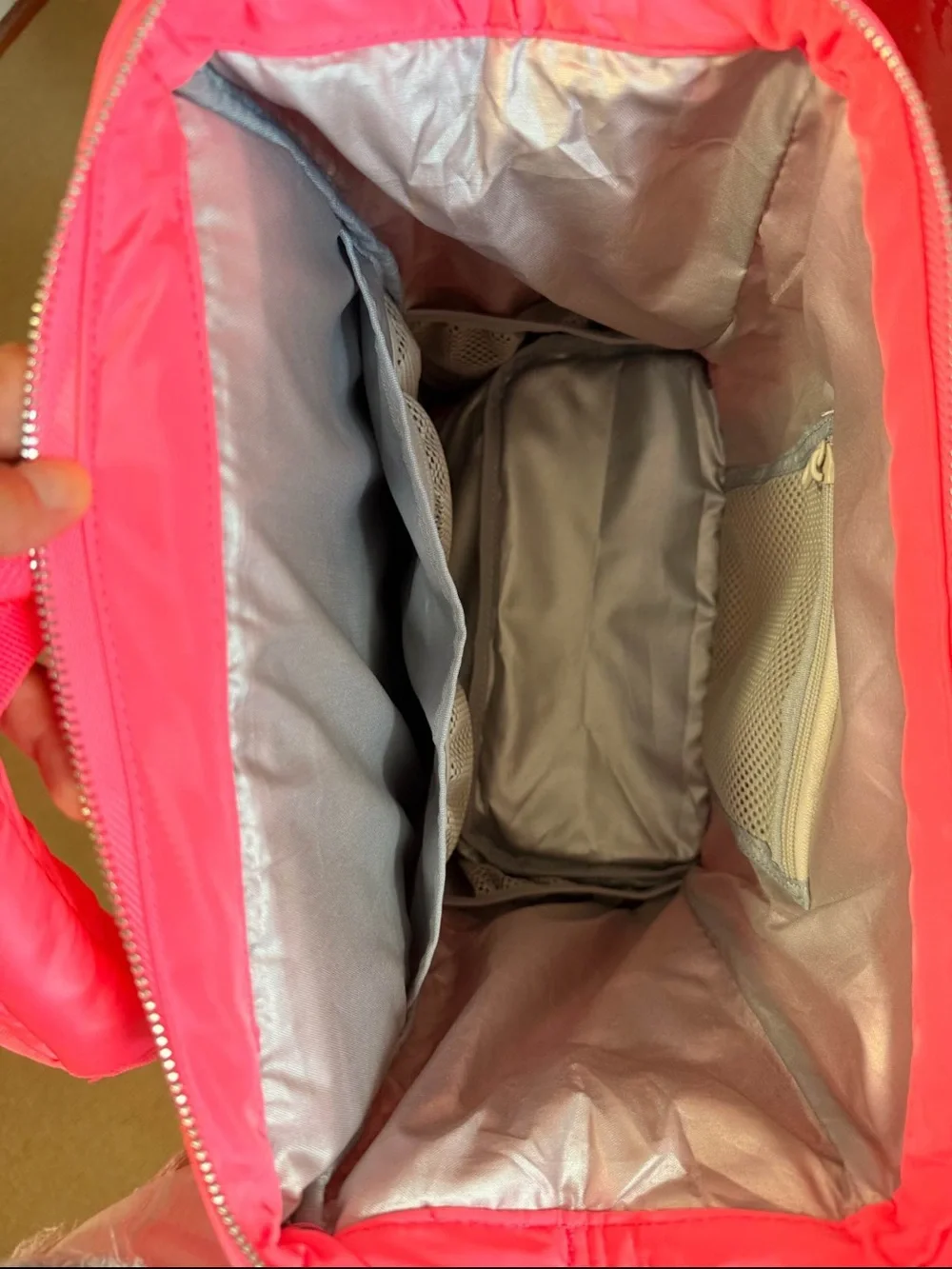 taskeACTIVE Quilted Coral Pink Women's Backpack with Front Access Pocket